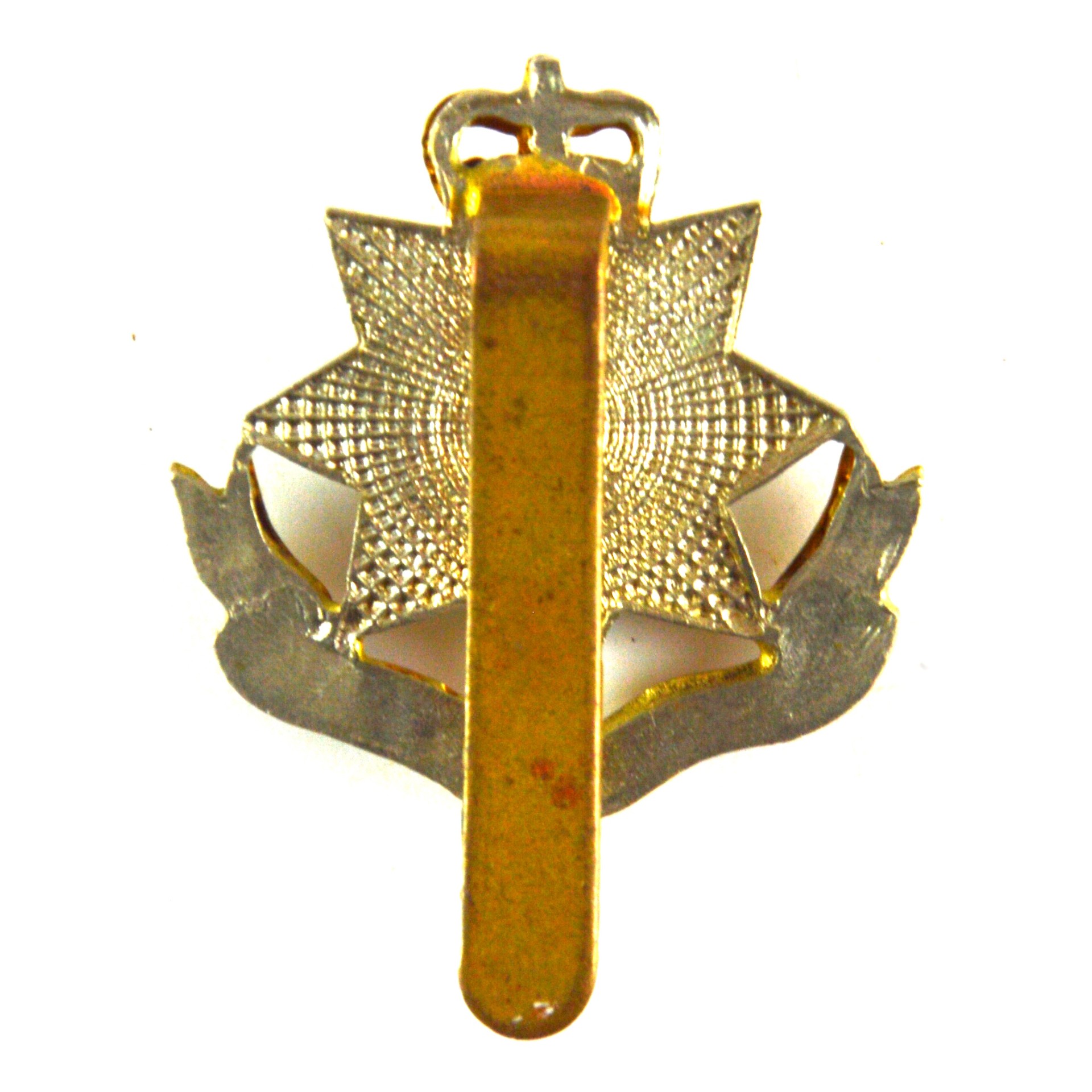 East Surrey Regiment Beret Badge (Queen's Crown, 1953-1959 Pattern) - Image 2