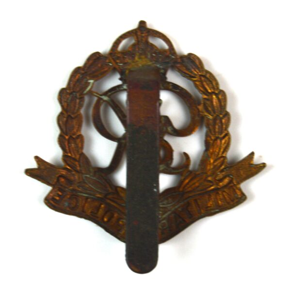 Corps of Military Police (1936-1946 Pattern) Cap Badge, Original - Image 2