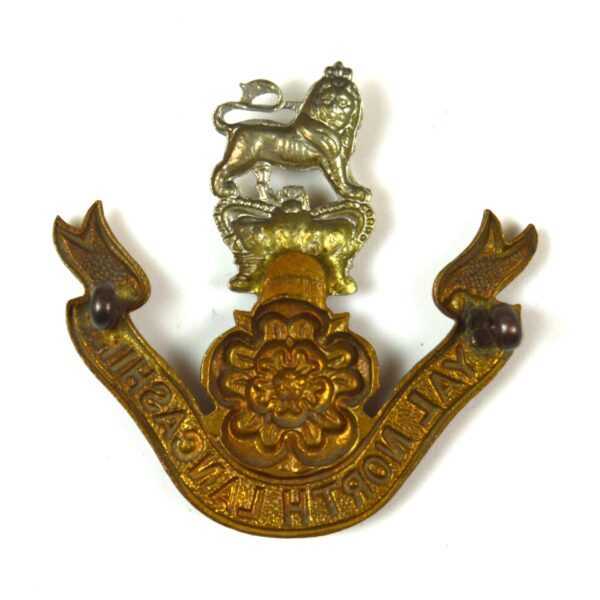 Loyal North Lancashire Regiment (1896-1901 Pattern) Cap Badge, Original - Image 2