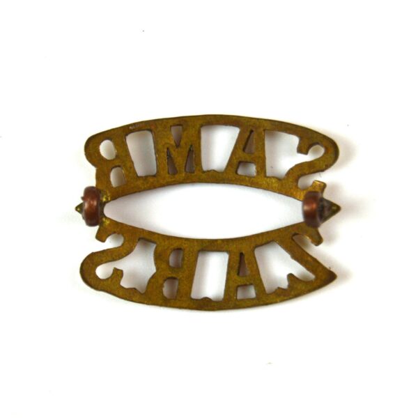 South Africa Mounted Rifles (SAMR/ZARS) (1913- 1926 Pattern) Brass Shoulder Title - Image 2