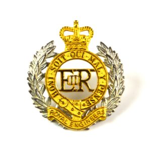Royal Engineers (RE) Officer's Cap Badge, ERII