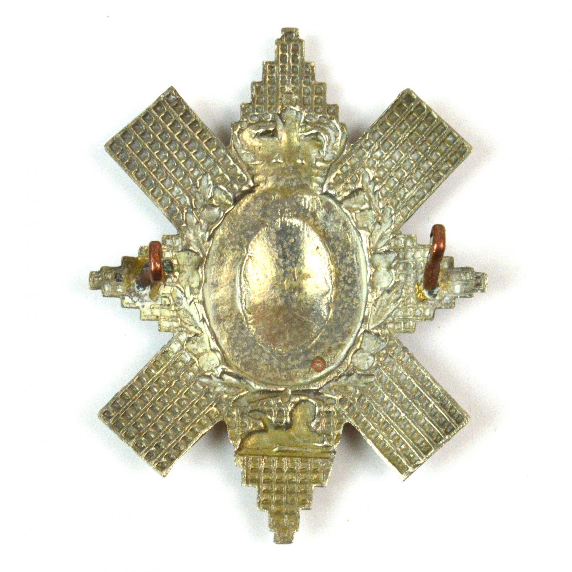 Restrike Royal Highlanders (Black Watch) Sergeant's Bimetal QVC Glengarry Badge - Image 2