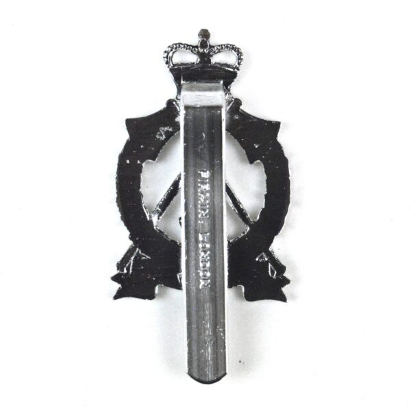 Royal Pioneer Corps (2nd Type) Anodised Cap Badge, Queen's Crown - Image 2