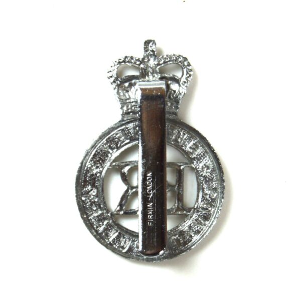 Sussex Constabulary (1968-1974 Pattern) Chrome Cap Badge, ERII - Image 2