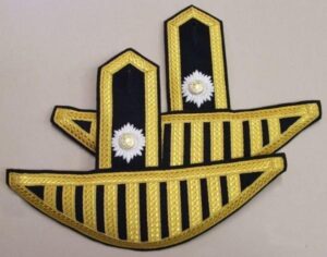 IRISH GUARDS BANDMANS SWALLOW NEST EPAULETTES IRISH GUARDS pair