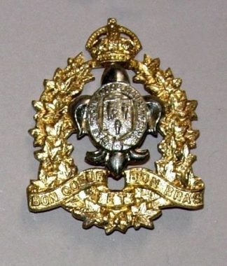 REGIMENT DE MAISONNEUVE KC or's cap badge
