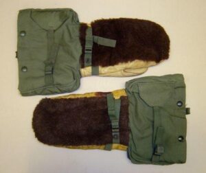 MITTENS, ARCTIC M-49 pair 1951 dated