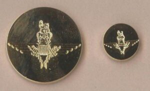 PARACHUTE REGIMENT blazer buttons small