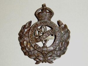 QUEENS OWN DORSET YEOMANRY O.S.D. Bronze cap badge
