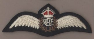 R.C.A.F. PILOTS WING K.C. embroidered, padded cent