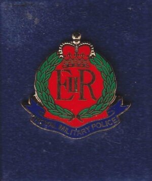 ROYAL MILITARY POLICE lapel CAP BADGE enamel QC