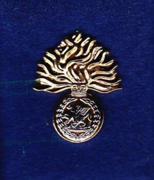 ROYAL REGIMENT OF FUSILIERS - LAPEL BADGE