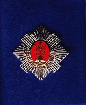 ROYAL SCOTS - LAPEL BADGE