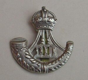 DURHAM LIGHT INFANTRY KC w/m cap badge