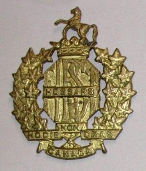 FIRST HUSSARS g/m or's cap badge