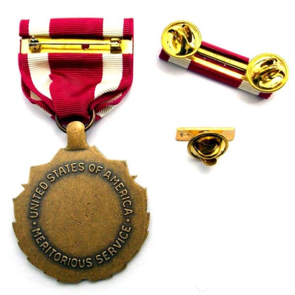 US Meritorious Service Medal complete in case, full size medal - Image 2