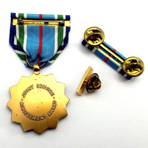 JOINT SERVICE ACHIEVEMENT MEDAL USA complete in case, full size medal - Image 2