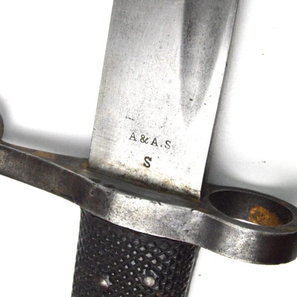British 1853 Pattern, 2nd Type Artillery Sword Bayonet in Scabbard - Image 2