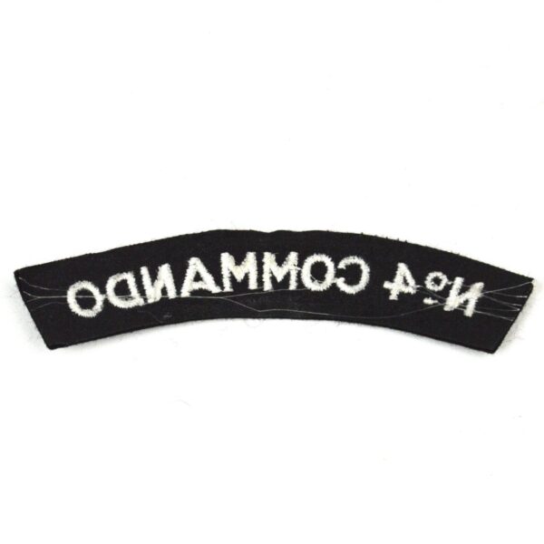 No. 4 Commando Cloth Shoulder Title (White on Black) - Image 2