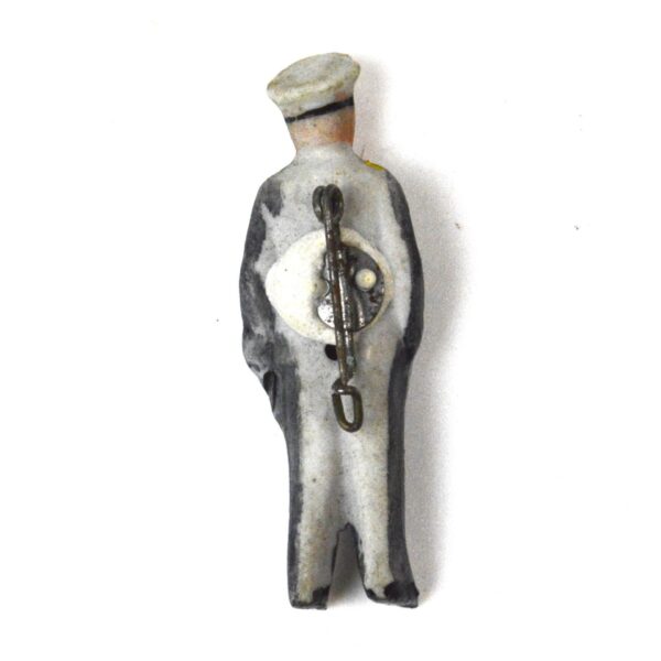 German Third Reich Porcelain Luftwaffe Soldier Pin Badge - Image 2