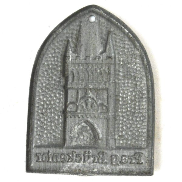German Third Reich Prag Bruckentor Tinnie Badge - Image 2