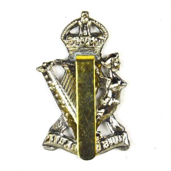 Royal Ulster Rifles White Metal Cap Badge, King's Crown Restrike - Image 2