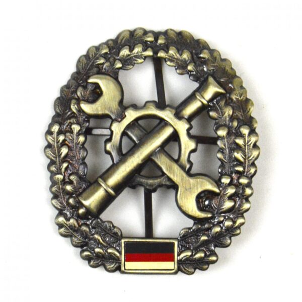 German Bundeswehr Instandsetzung (Mechanics) Cap Badge