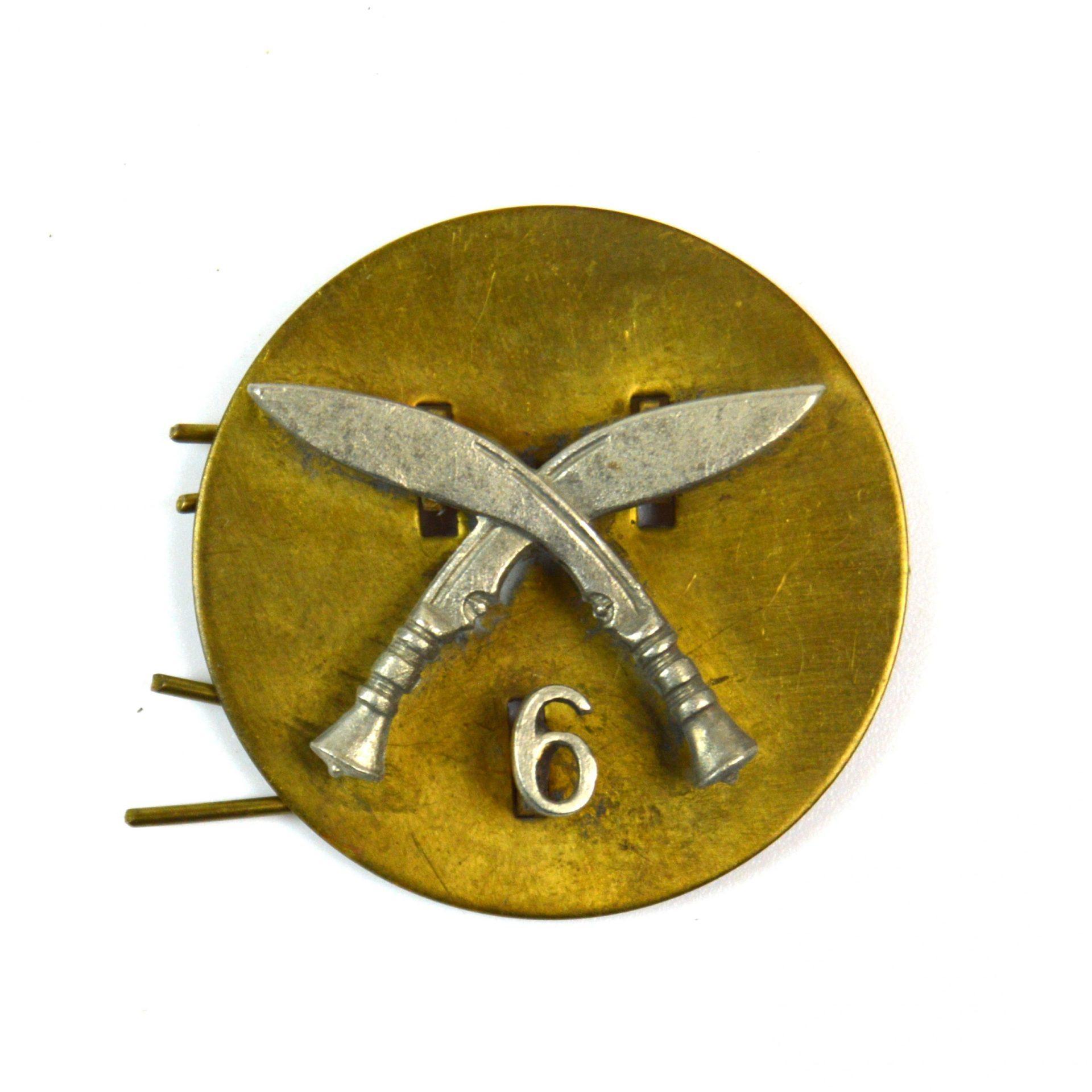 Restrike 6th Gurkha Rifles 2 Part White Metal Cap Badge - Image 2