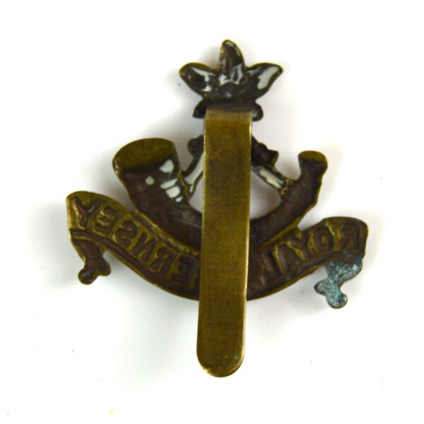 Royal Guernsey Light Infantry Cap Badge, Gilding Metal Restrike - Image 2