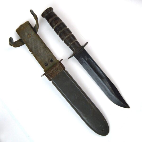 Post-War US Navy M2 KA-BAR Combat Knife