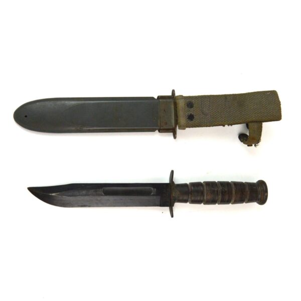 Post-War US Navy M2 KA-BAR Combat Knife - Image 2