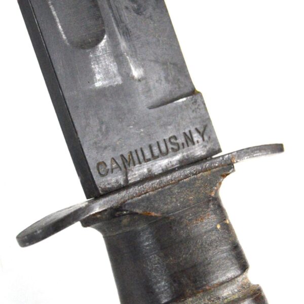Post-War US Navy M2 KA-BAR Combat Knife - Image 4