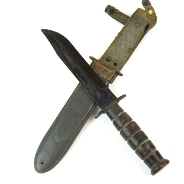 Post-War US Navy M2 KA-BAR Combat Knife - Image 3