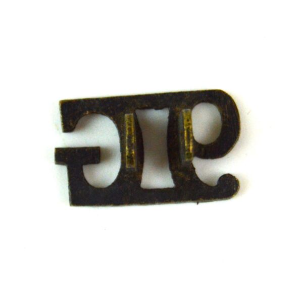 9th Gurkha Rifles Blackened Brass Shoulder Title, Original - Image 2