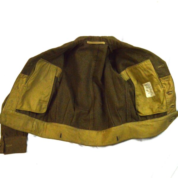 1949 Pattern Royal Military Police 2nd Lt. Battledress Blouse, Size 8 - Image 3