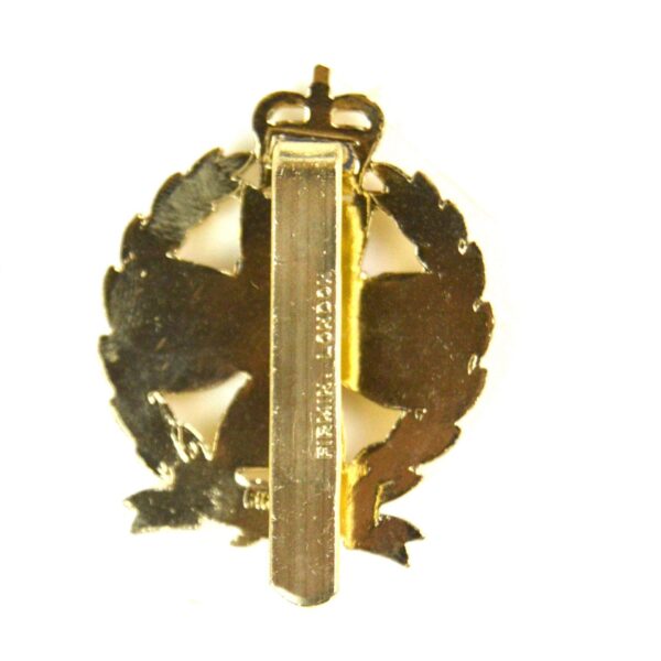 Inns of Court and City Yeomanry Anodised Cap Badge, Queen's Crown - Image 2