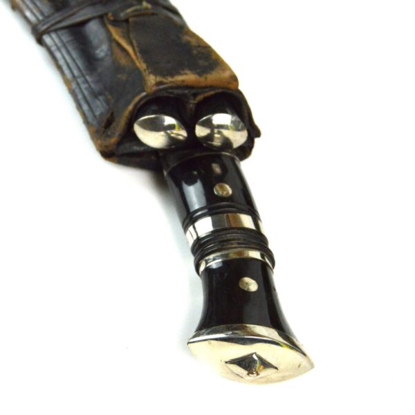 Kukri Knife Complete with Scabbard and Knives - Image 4