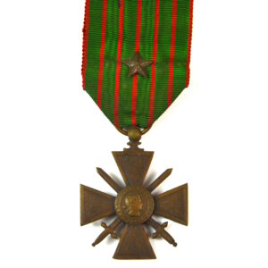 French WWI Croix de Guerre 1914-1918 Medal with Bronze Mention Star