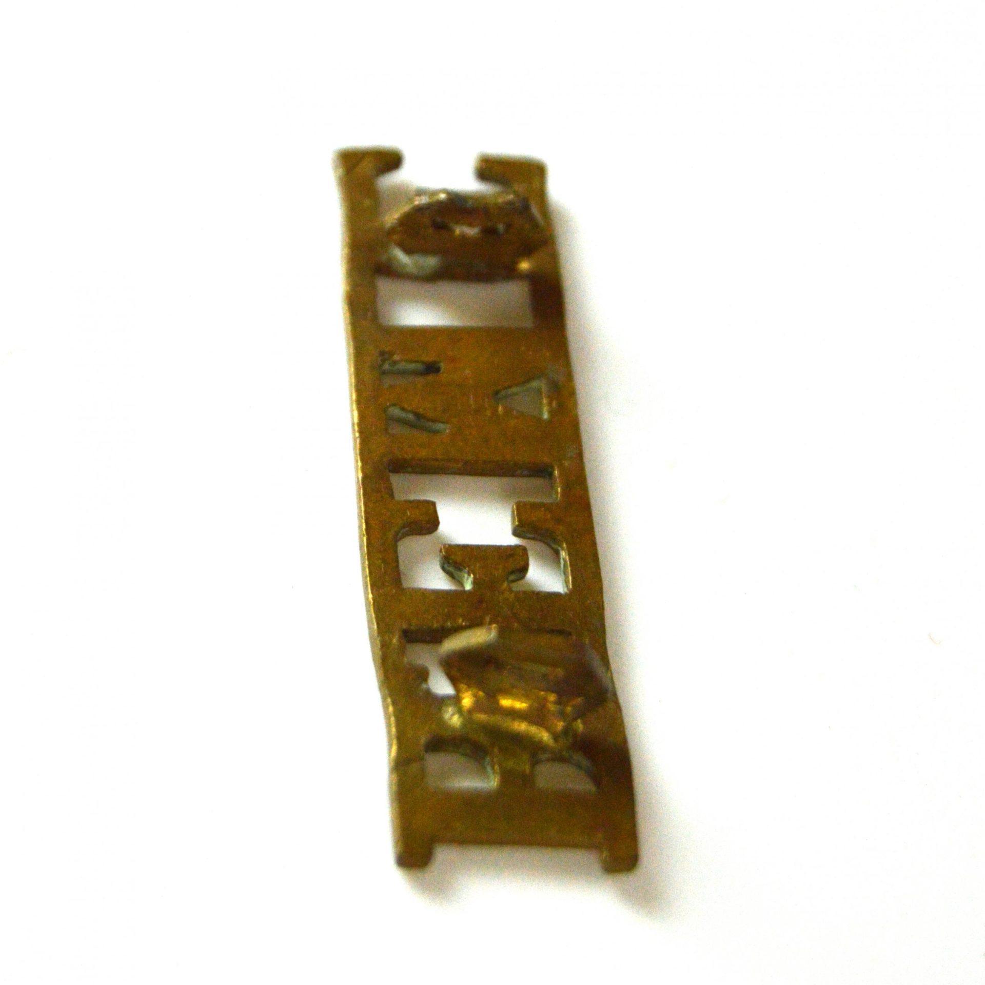 Royal Electrical and Mechanical Engineers Large Brass Shoulder Title, with Stamped Lugs - Image 3
