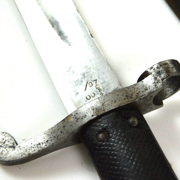 British Martini-Henry Pattern 1887 Mk. IV Rifle Sword Bayonet in Scabbard - Image 8