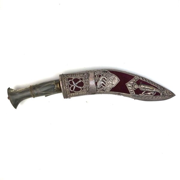 Kukri Knife Complete with Scabbard and Knives
