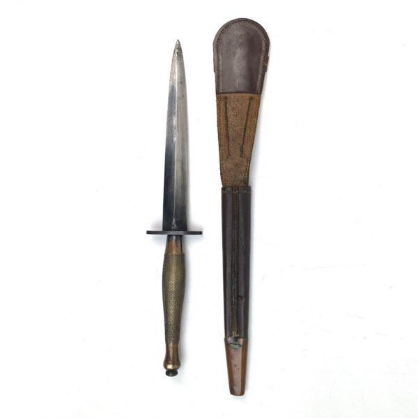 Original British 2nd Pattern Fairbairn-Sykes Commando Knife in Scabbard - Image 12