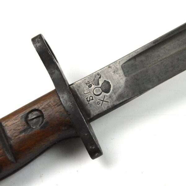 US M1917 Bayonet in Scabbard, Remington, 1917 - Image 2