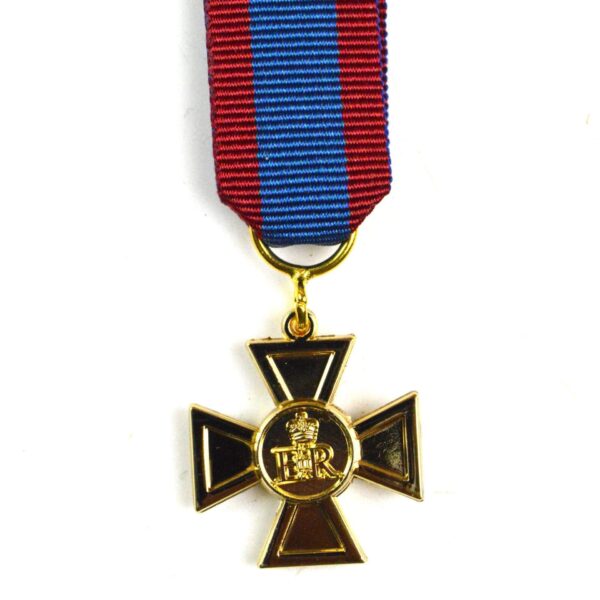 Badge of the Royal Red Cross (RRC) Miniature Medal, ERII - Image 2