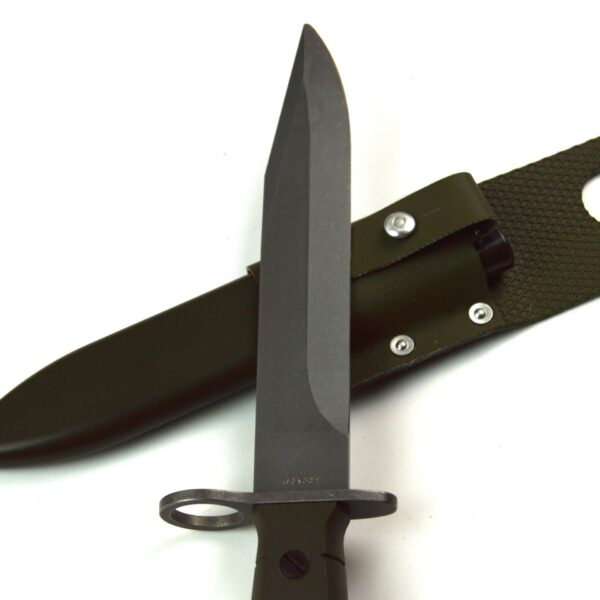 Swiss M1990 Stgw-90 Bayonet in Plastic Scabbard and Frog - Image 5