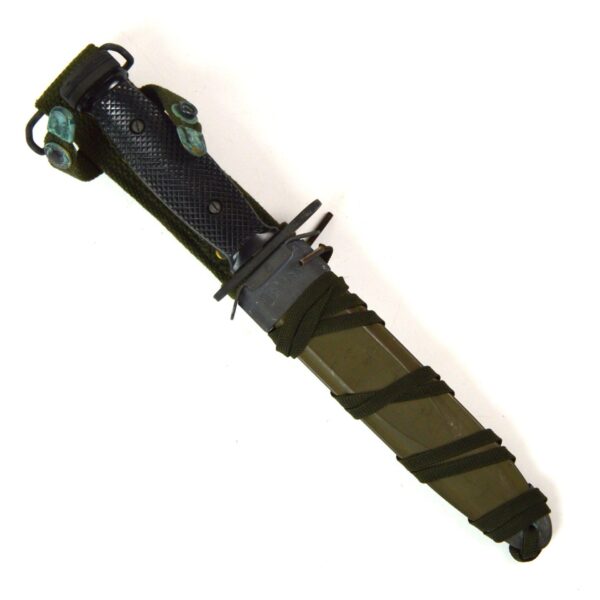 Vietnam War Era US M4 (2nd Pattern) Bayonet by Conetta in M8A1 Scabbard - Image 3