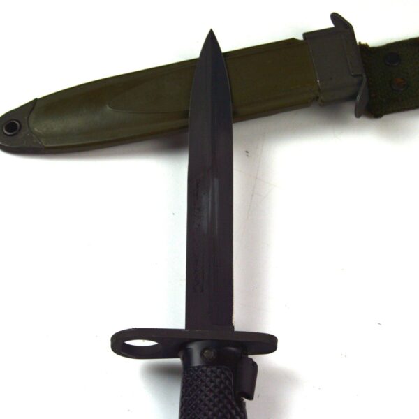 Original Vietnam War-Era US M6 Bayonet by Imperial Knife Co. in M8A1 Scabbard - Image 8