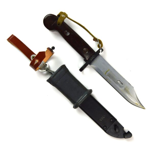 Russian AKM Type I Bayonet