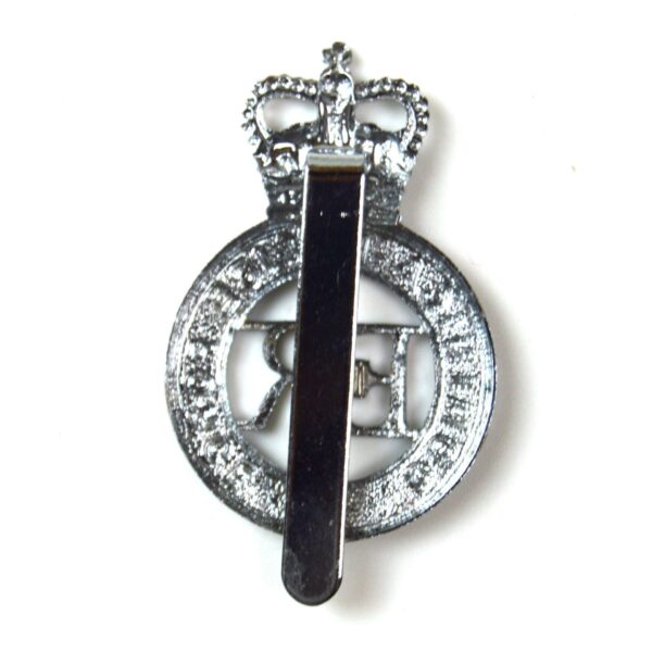 Dominica Police Force Chrome Cap Badge, ERII - Image 2