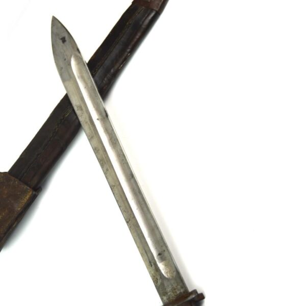 Imperial German Mauser SG 1898/05 a/A Butcher Bayonet in Leather Scabbard and Frog, Dated 1915 - Image 9